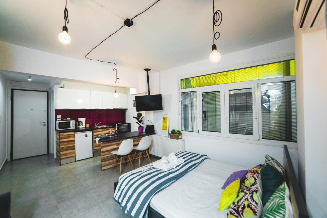 Mazi Rooms Venizelou Tesalónica Exterior foto