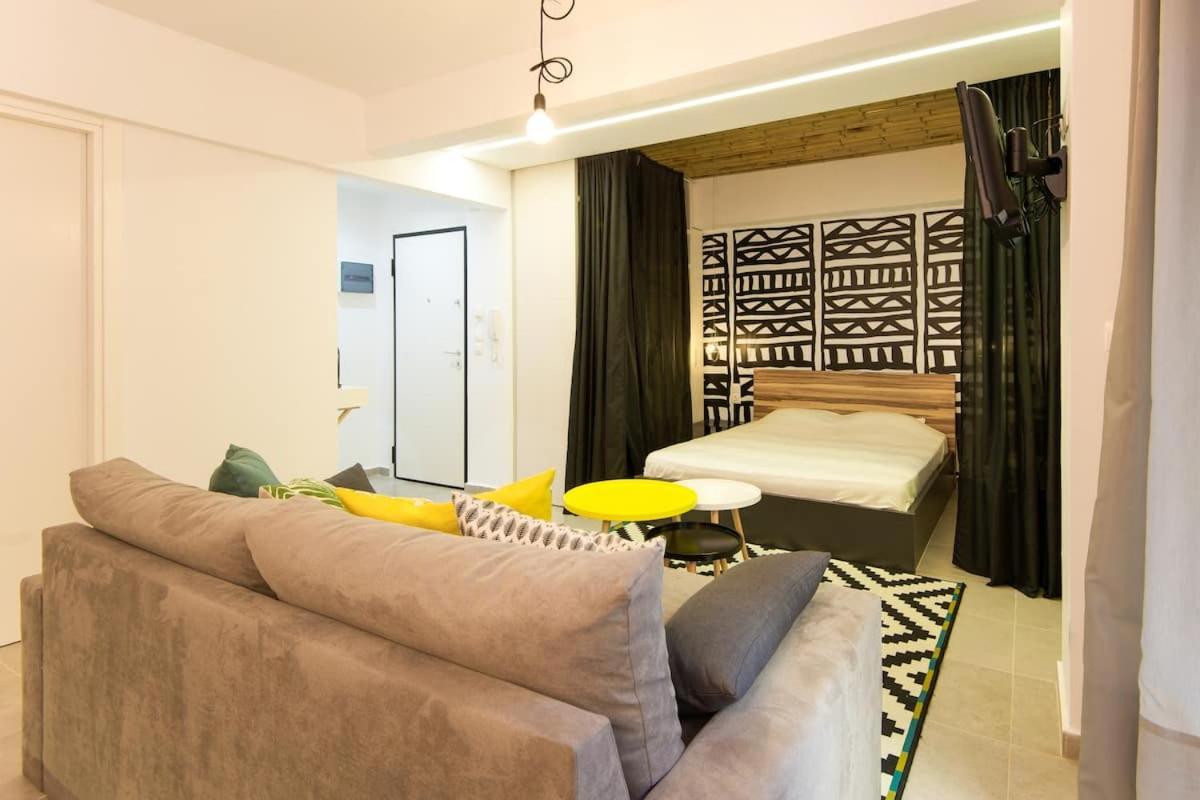 Mazi Rooms Venizelou Tesalónica Habitación foto